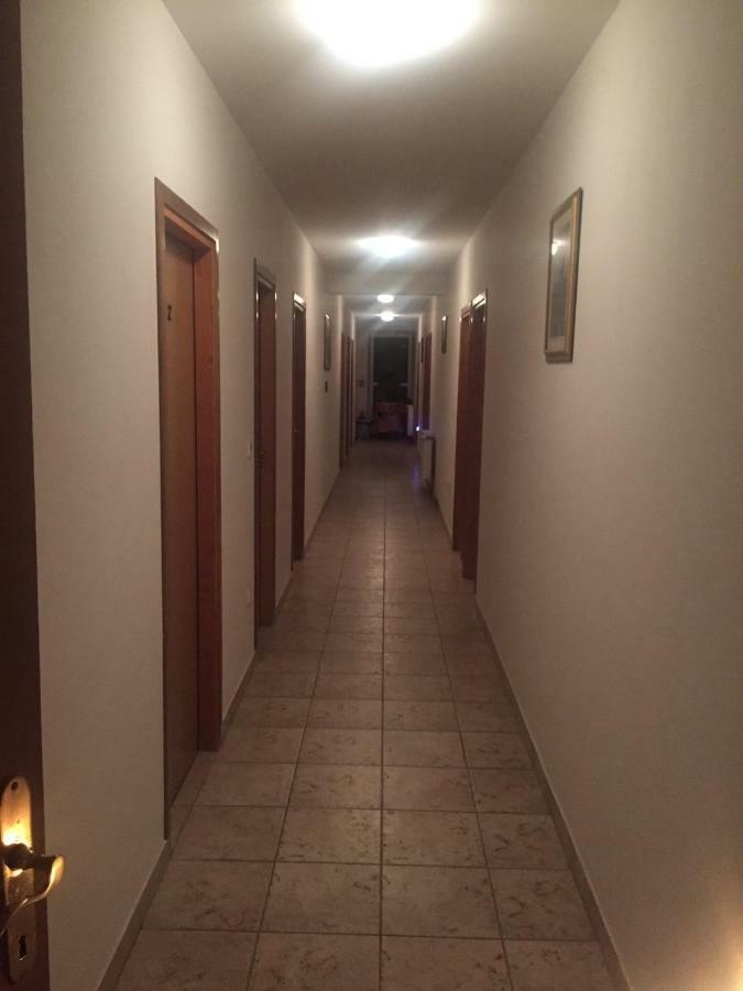 Sobe Matea - Prenociste Hotel Vinkovci Bagian luar foto